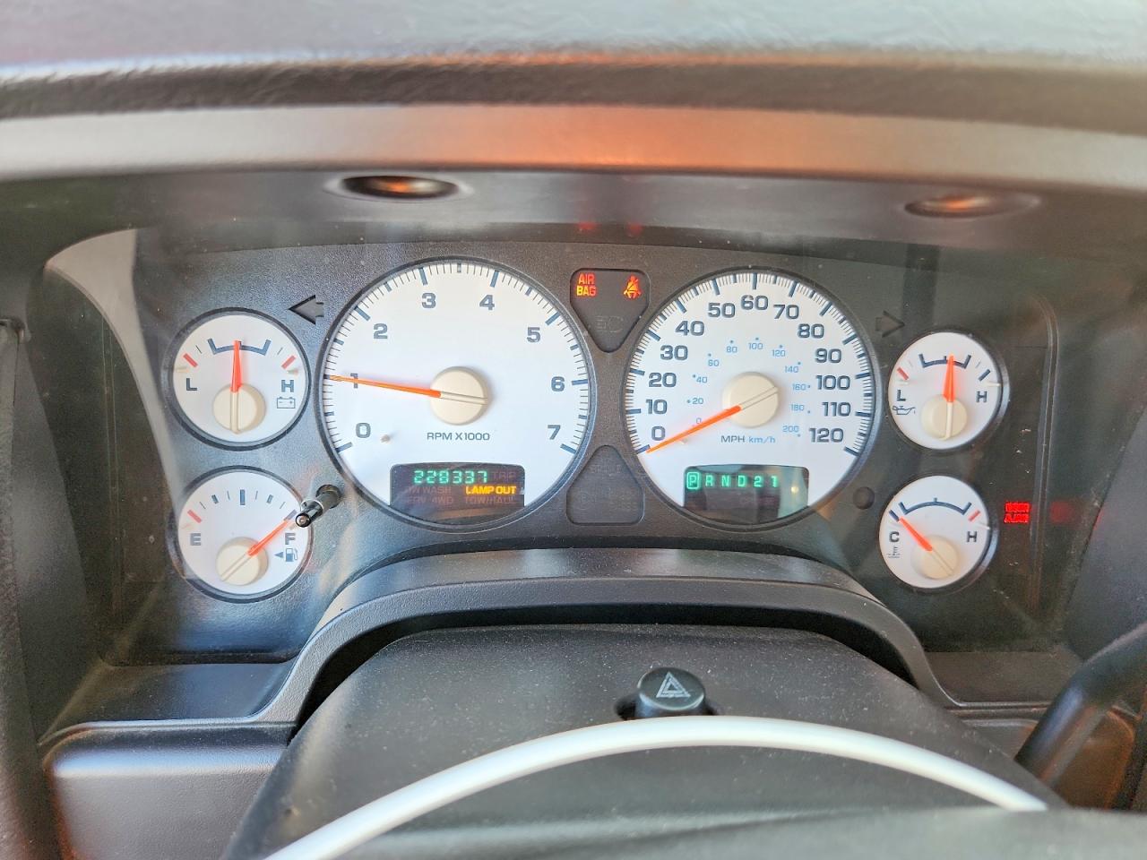 2004 DODGE RAM 1500 ST photo 9