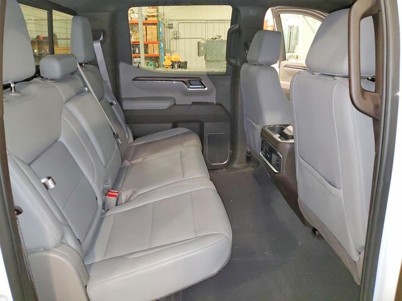 2025 GMC SIERRA K1500 SLT photo 10