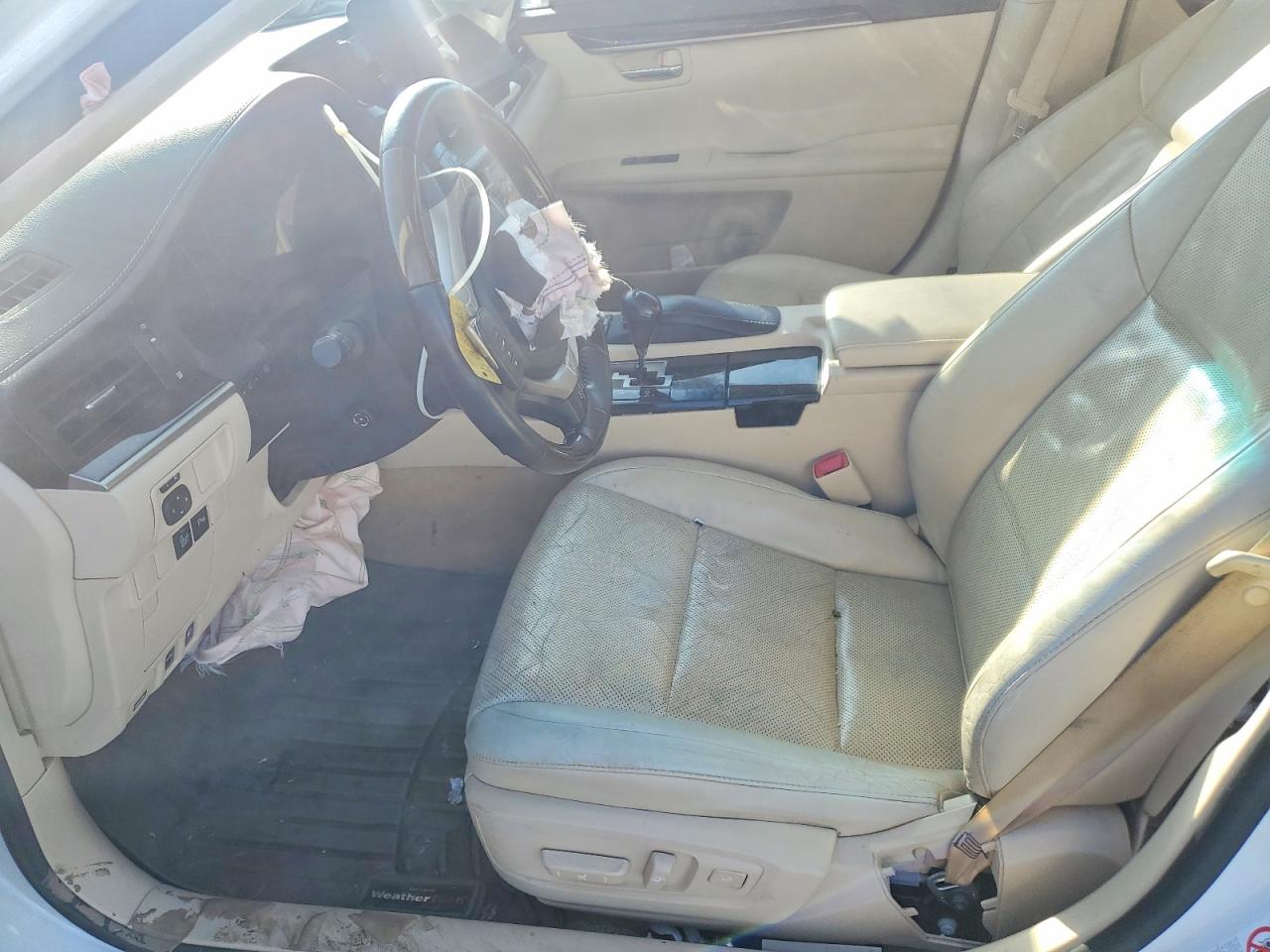 2013 LEXUS ES 350 photo 19