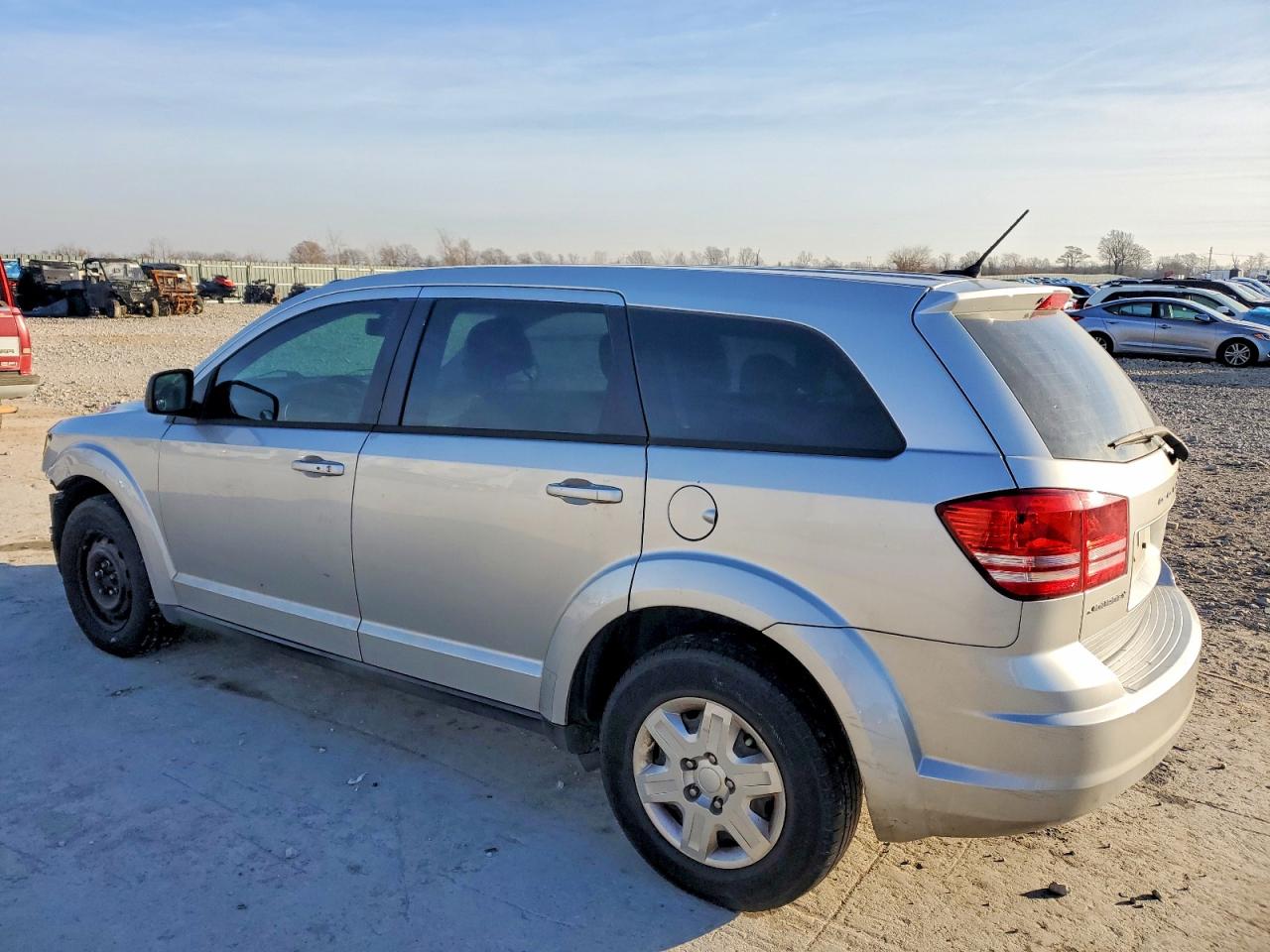 2012 DODGE JOURNEY SE photo 2