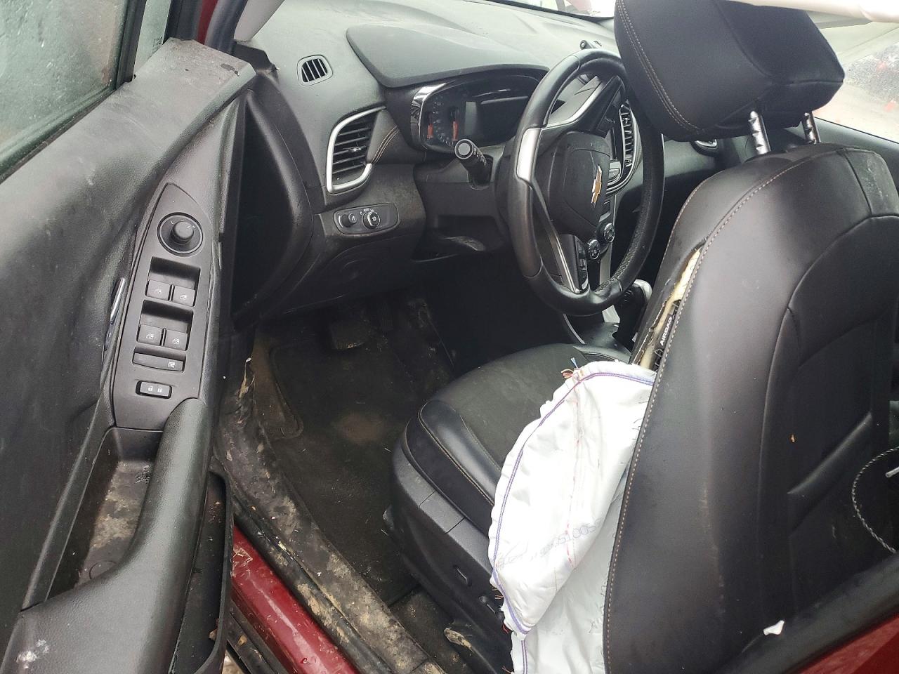 2022 CHEVROLET TRAX 1LT photo 8