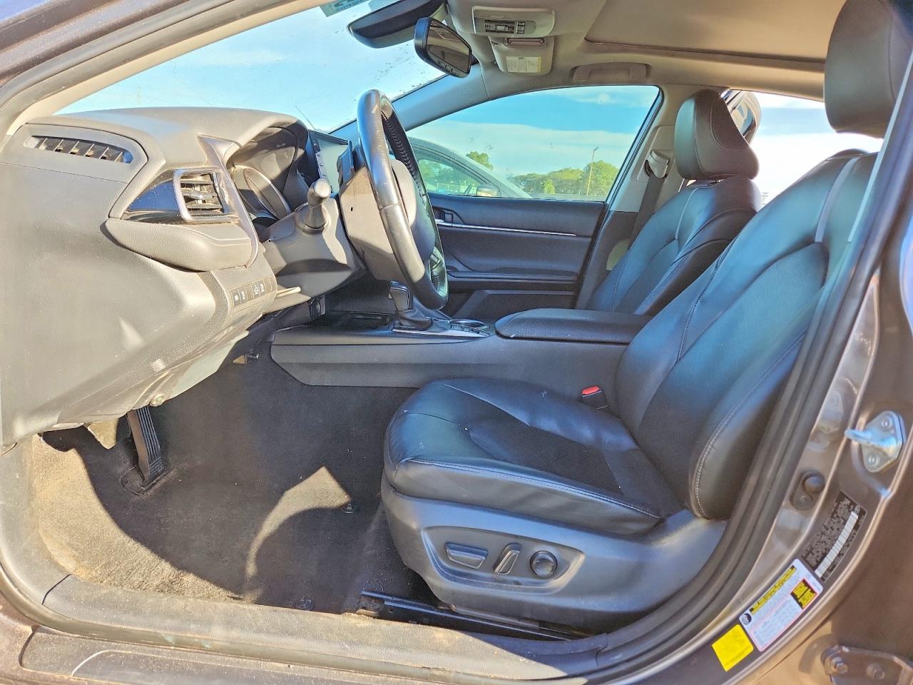 2021 TOYOTA CAMRY XSE photo 13