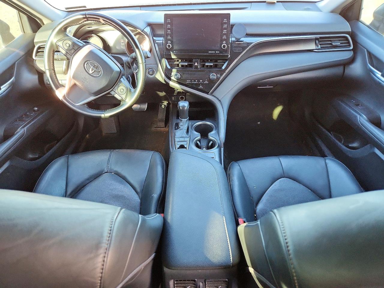 2021 TOYOTA CAMRY XSE photo 15