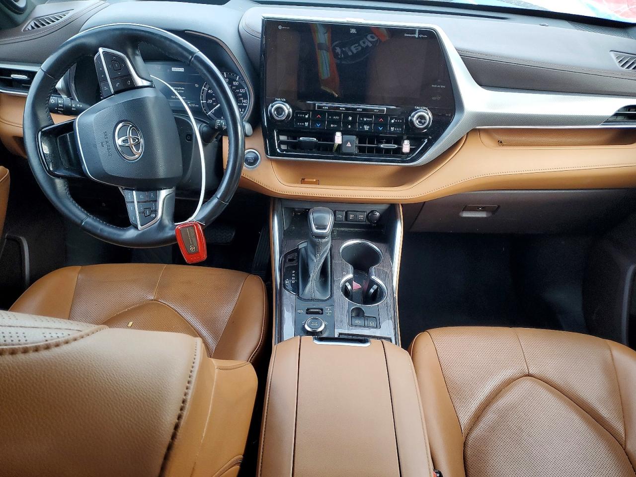 2020 TOYOTA HIGHLANDER PLATINUM photo 8