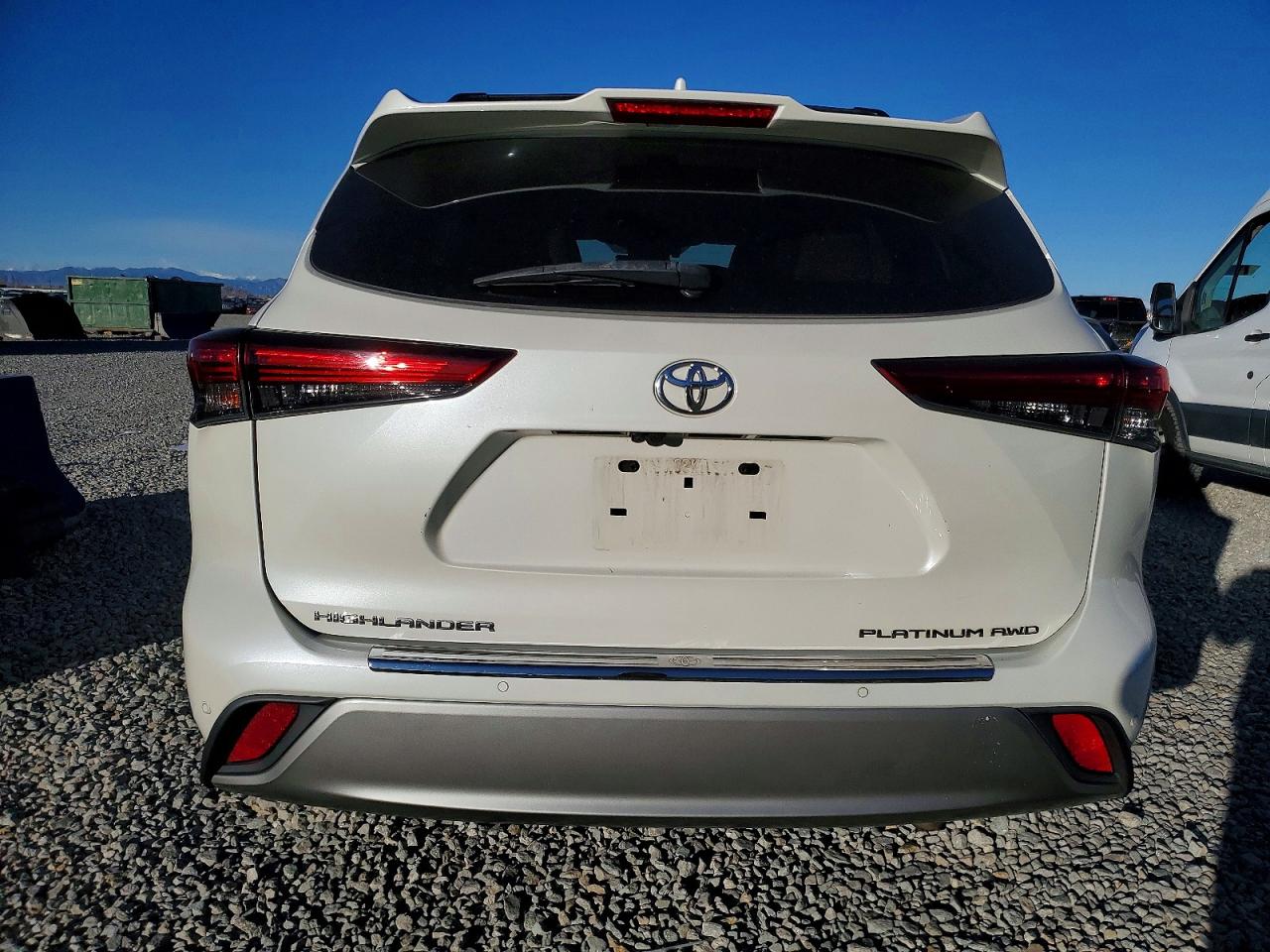 2020 TOYOTA HIGHLANDER PLATINUM photo 6