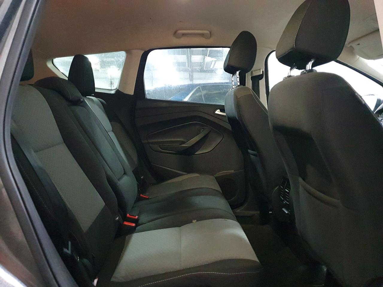 2017 FORD ESCAPE SE photo 11