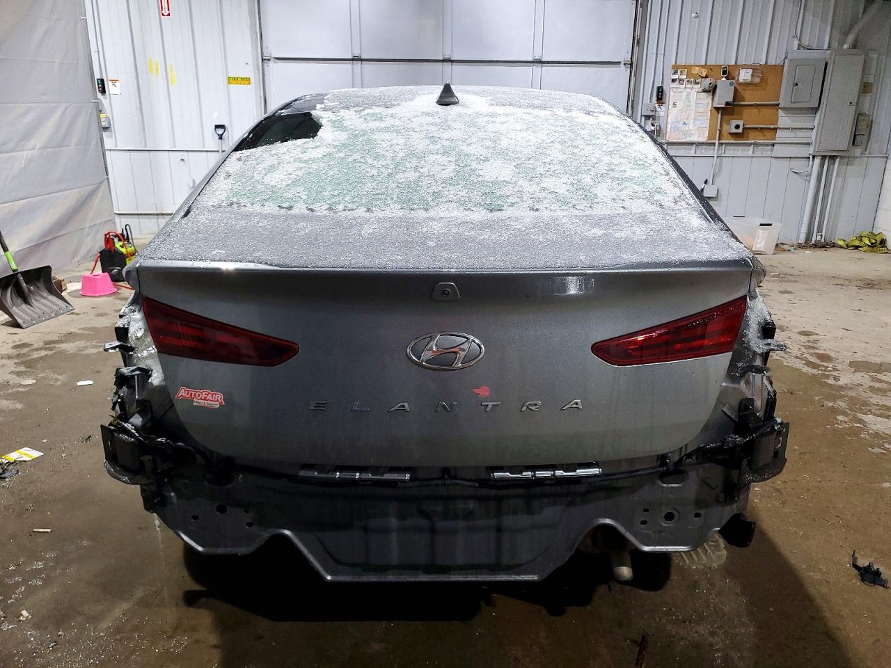 2019 HYUNDAI ELANTRA SEL photo 6