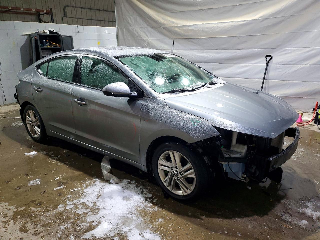 2019 HYUNDAI ELANTRA SEL photo 4
