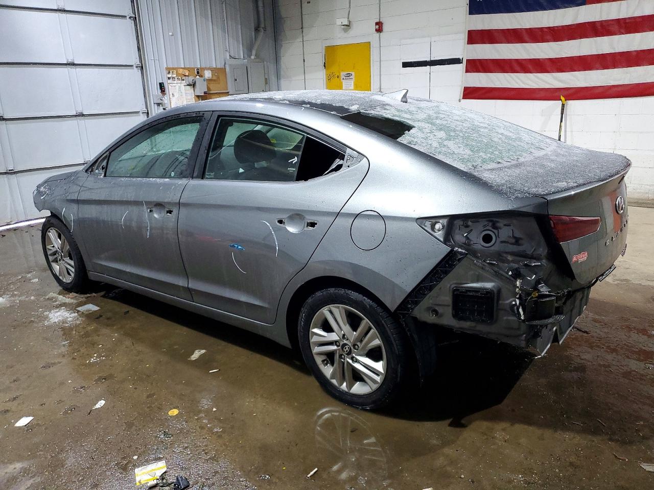 2019 HYUNDAI ELANTRA SEL photo 2