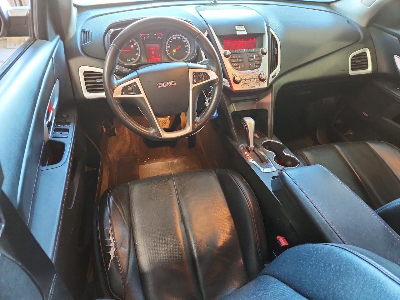2011 GMC TERRAIN SLT photo 8