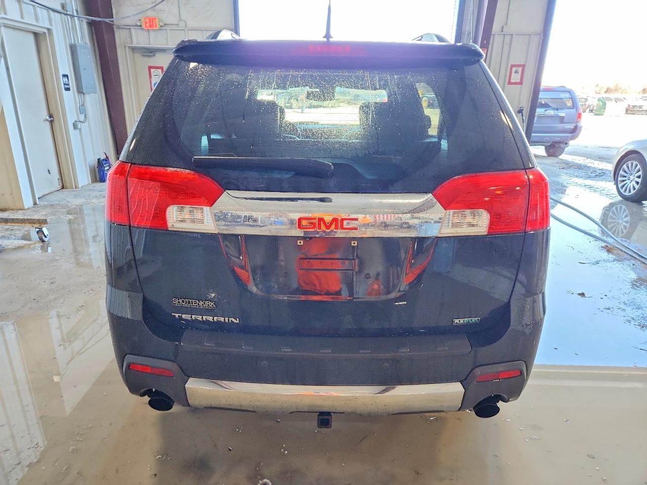 2011 GMC TERRAIN SLT photo 6