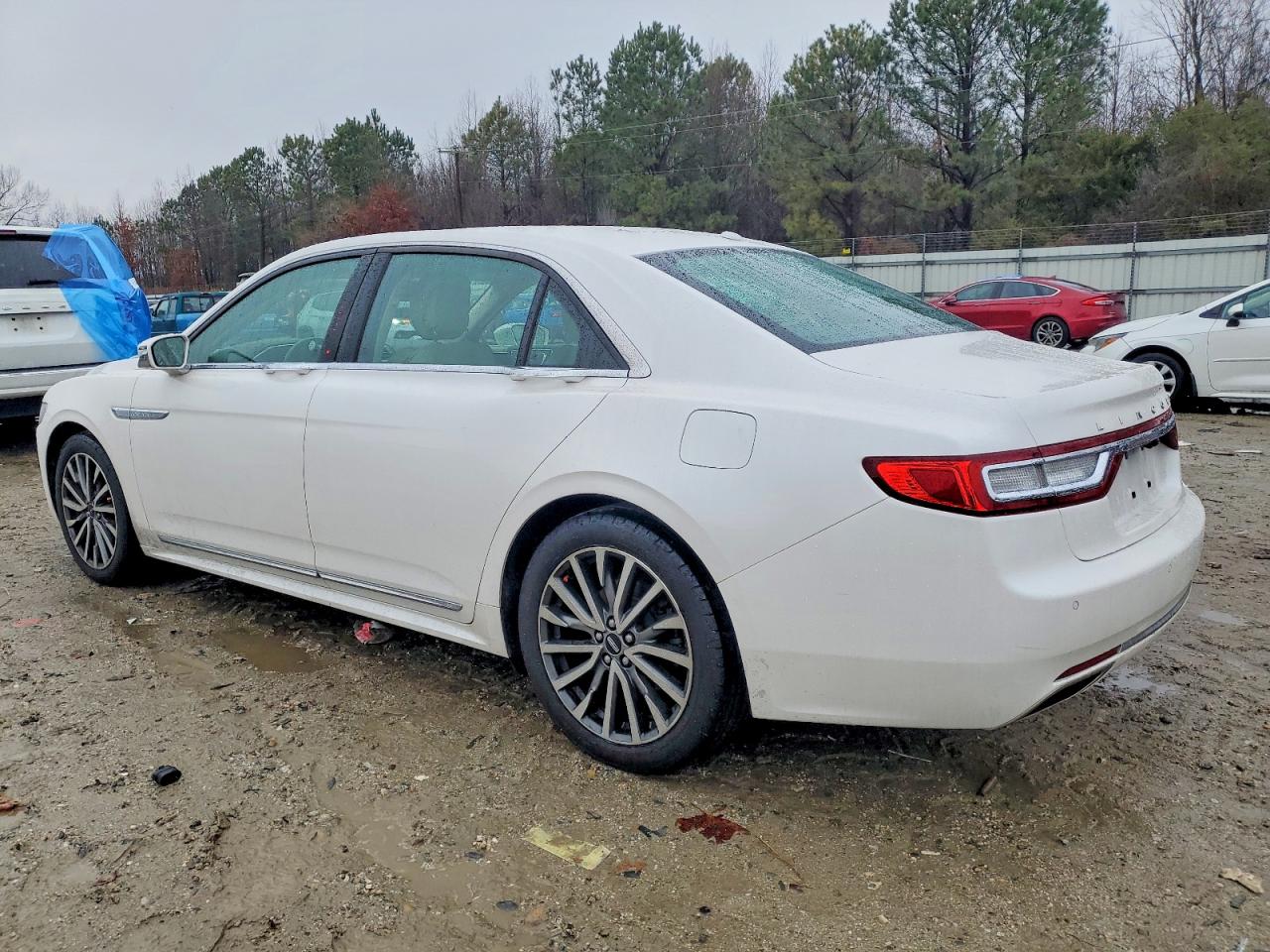 2017 LINCOLN CONTINENTAL SELECT photo 2