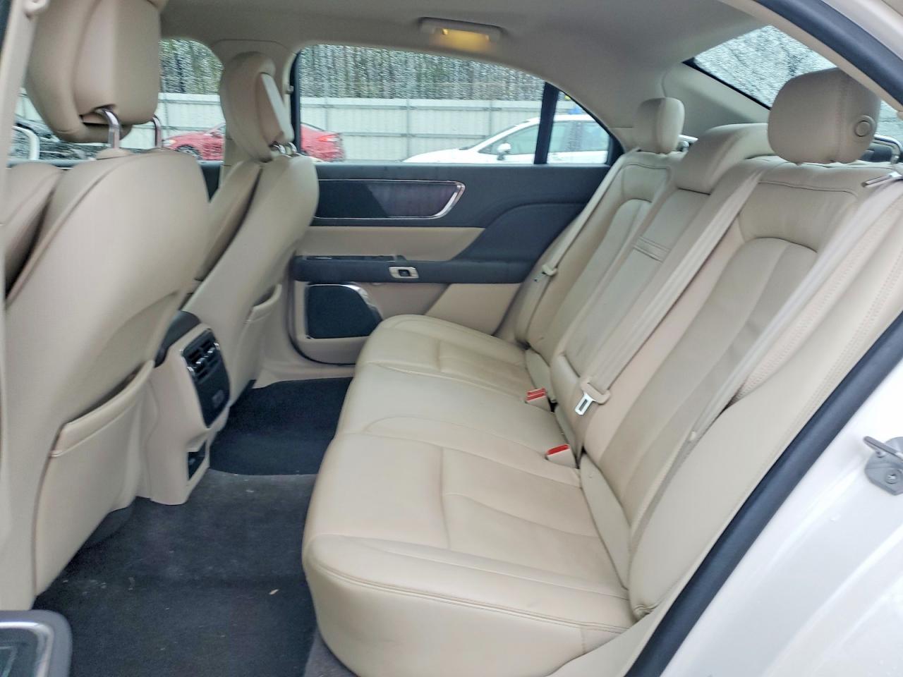 2017 LINCOLN CONTINENTAL SELECT photo 10