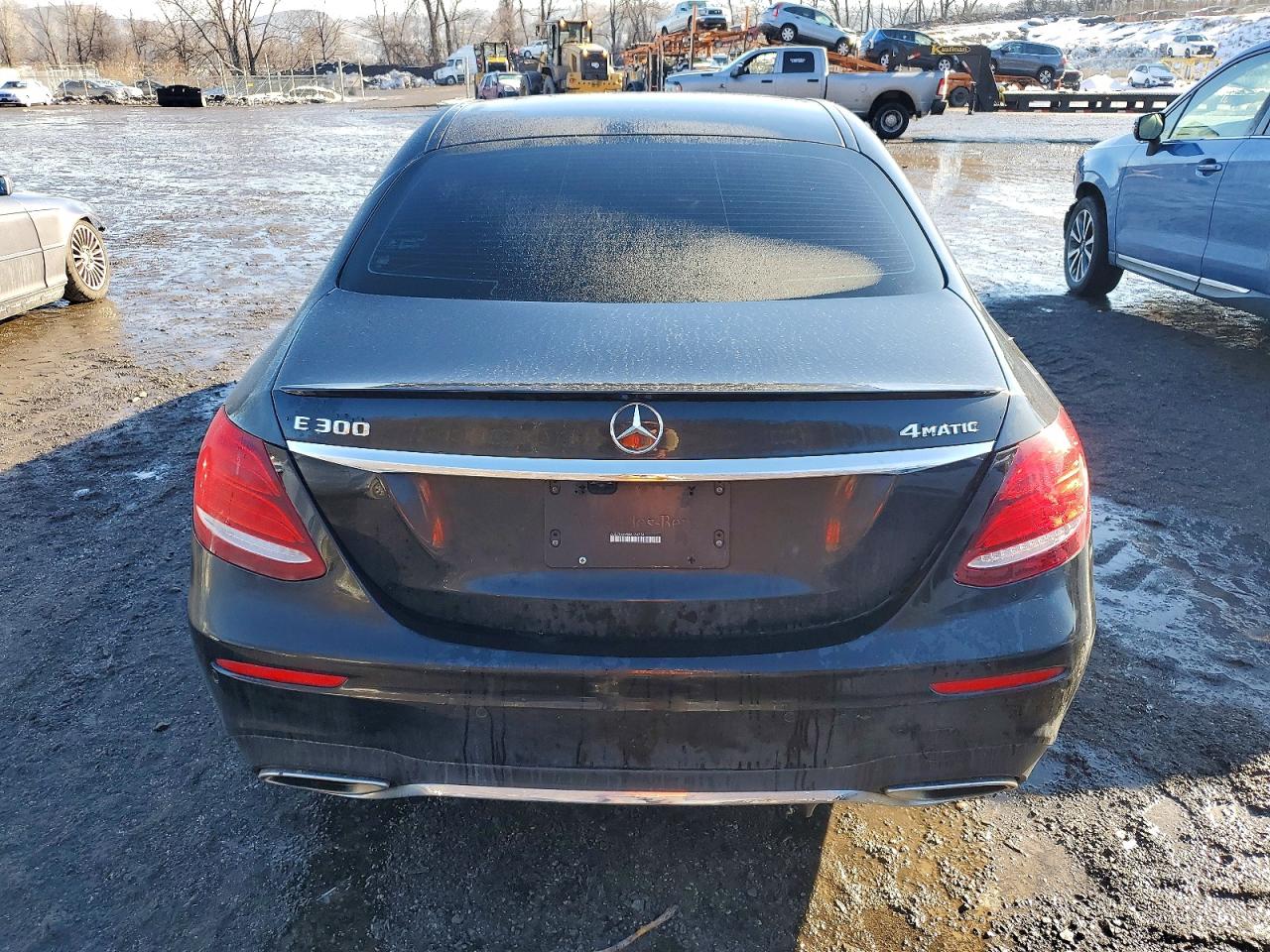 2017 MERCEDES-BENZ E 300 4MATIC photo 6