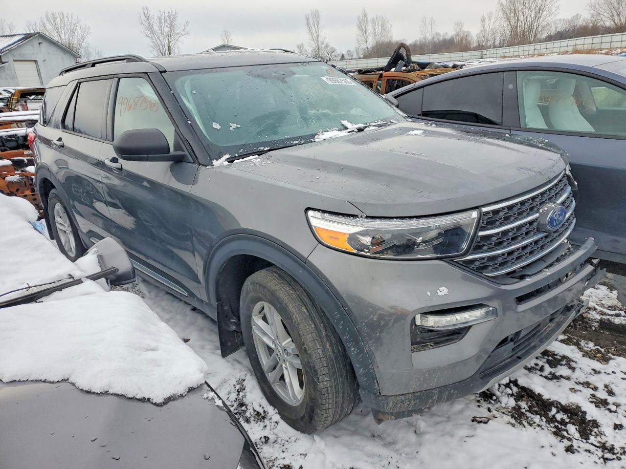2023 FORD EXPLORER XLT photo 7