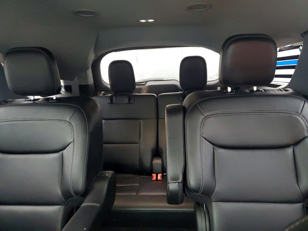 2023 FORD EXPLORER XLT photo 19
