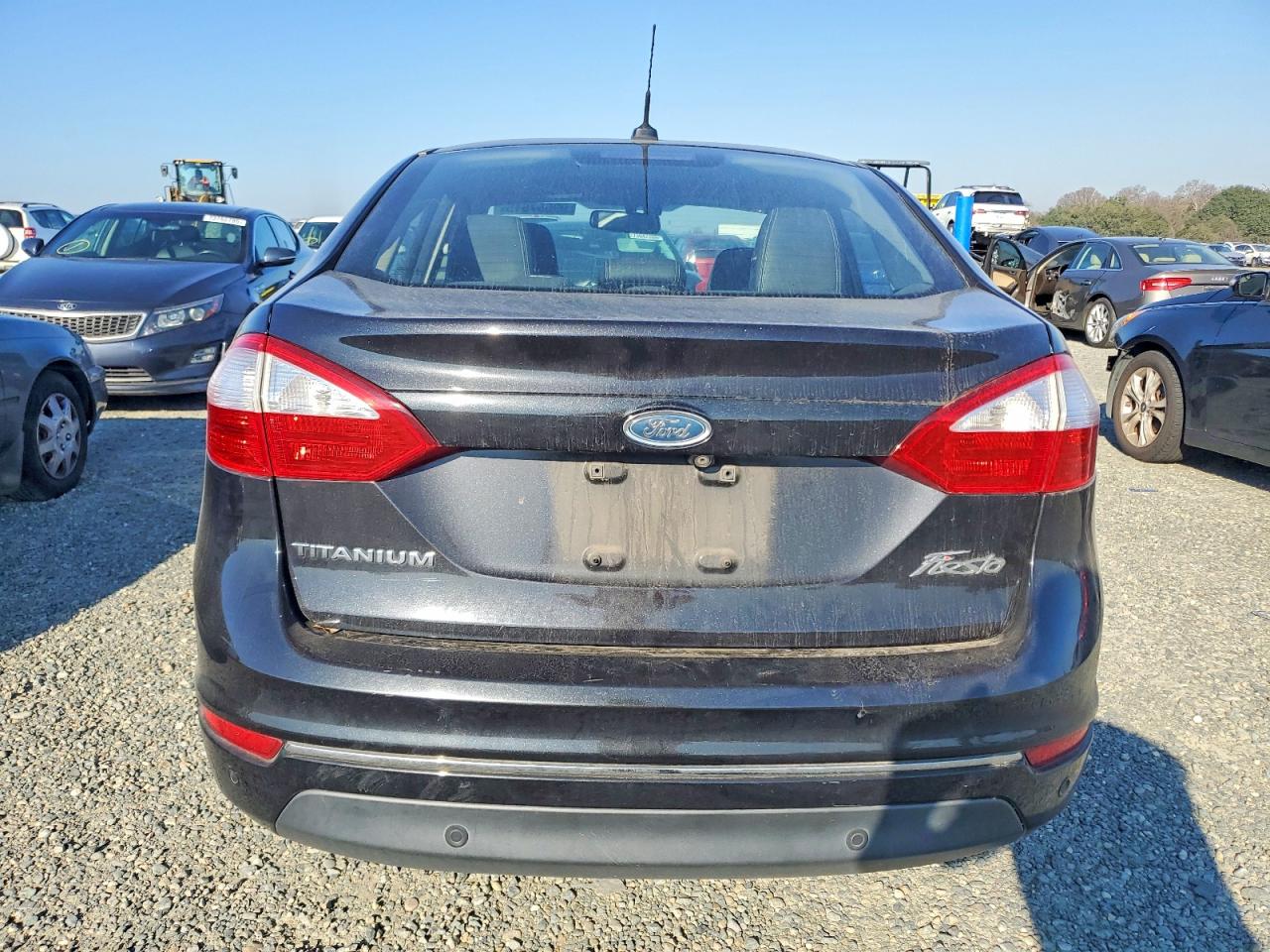 2015 FORD FIESTA TITANIUM photo 6