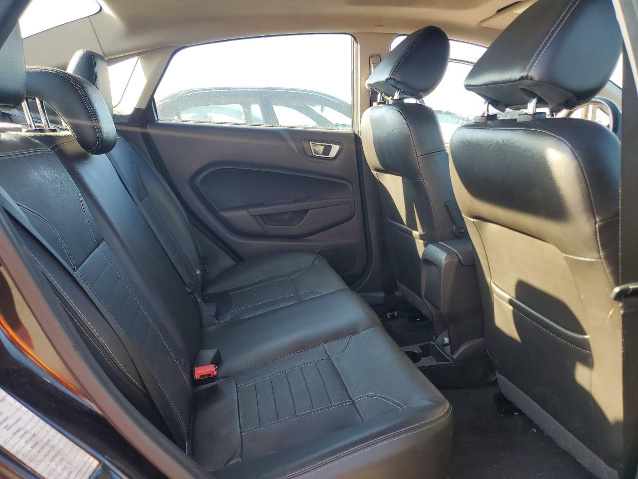 2015 FORD FIESTA TITANIUM photo 10
