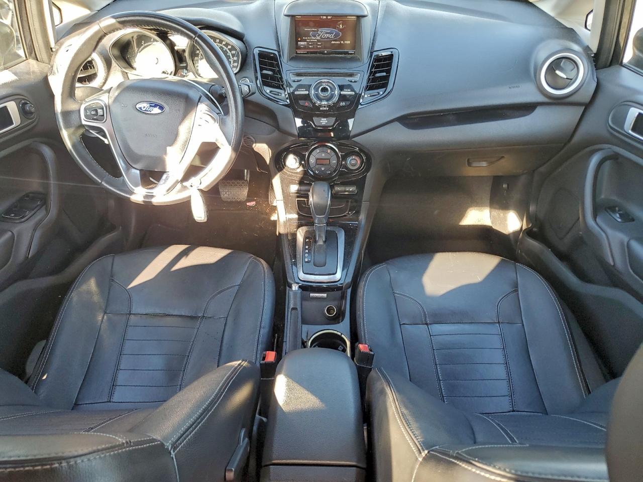 2015 FORD FIESTA TITANIUM photo 8