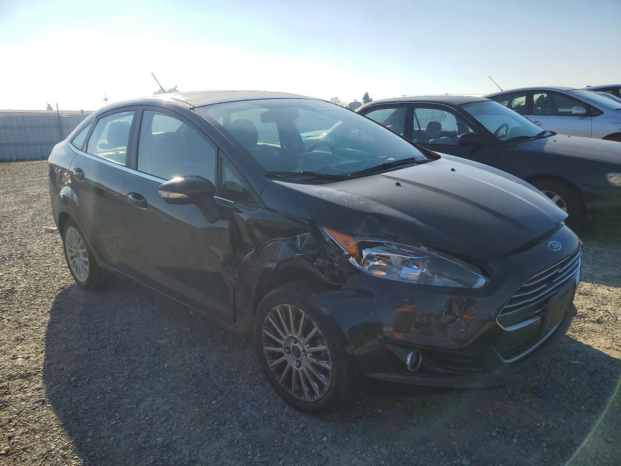 2015 FORD FIESTA TITANIUM photo 4