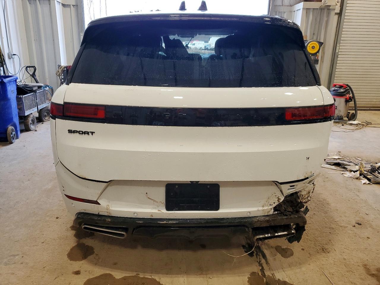 2025 LAND ROVER RANGE ROVER SPORT DYNAMIC SE photo 6