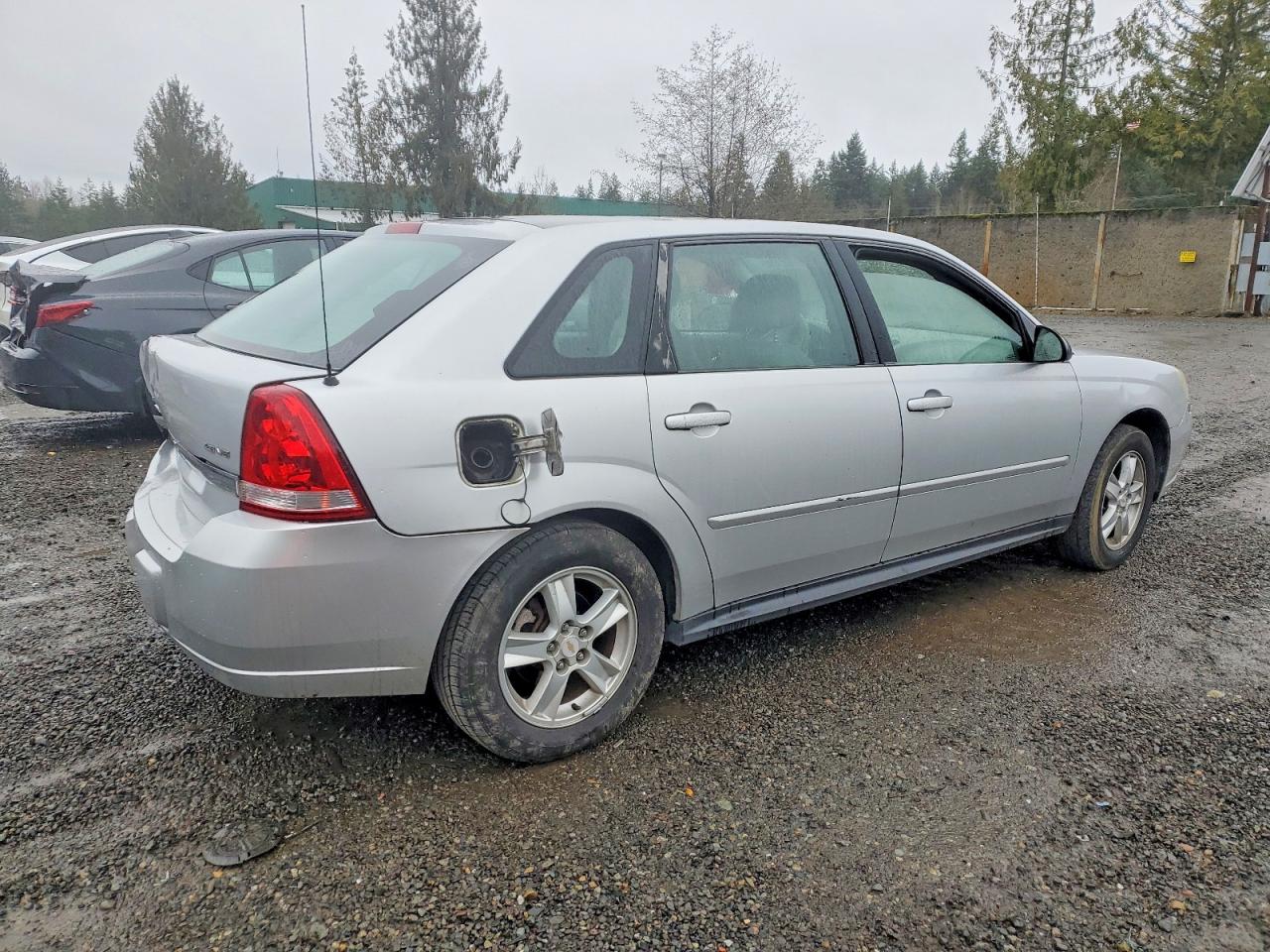2004 CHEVROLET MALIBU MAXX LS photo 3
