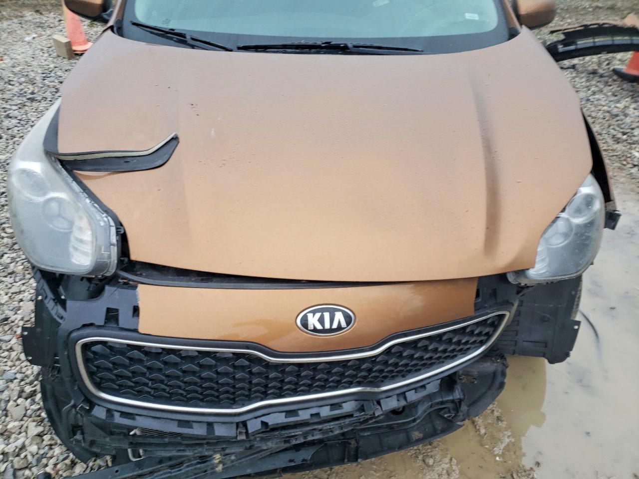 2018 KIA SPORTAGE LX photo 12