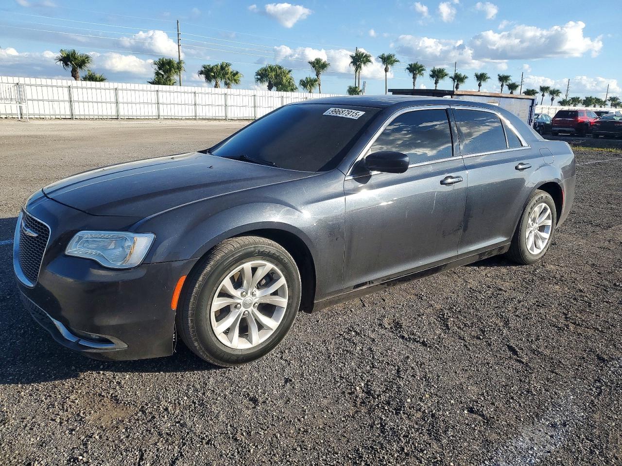 2016 CHRYSLER 300