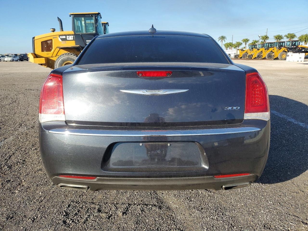 2016 CHRYSLER 300 LIMITED photo 16