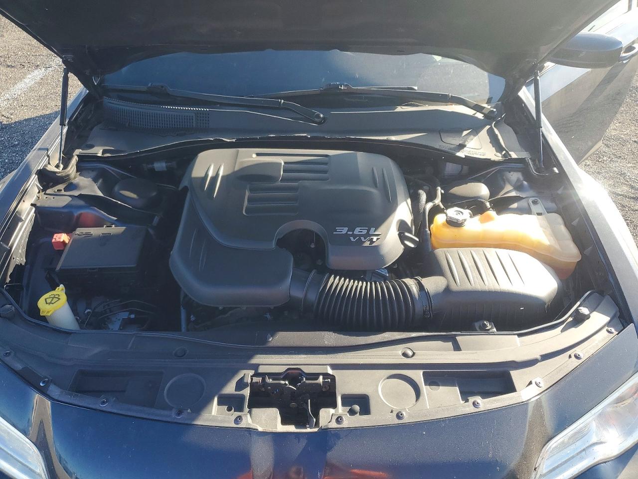 2016 CHRYSLER 300 LIMITED photo 31