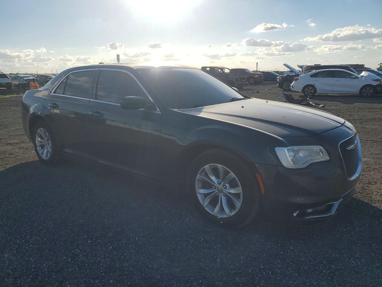 2016 CHRYSLER 300 LIMITED photo 10