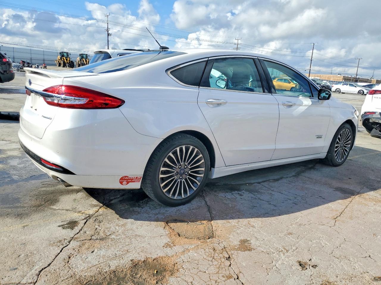 2017 FORD FUSION TITANIUM PHEV photo 3