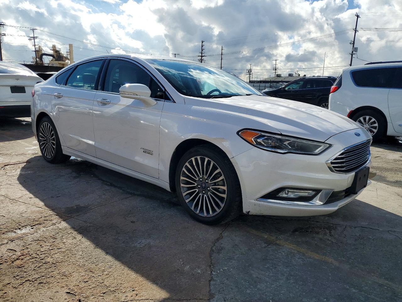 2017 FORD FUSION TITANIUM PHEV photo 4