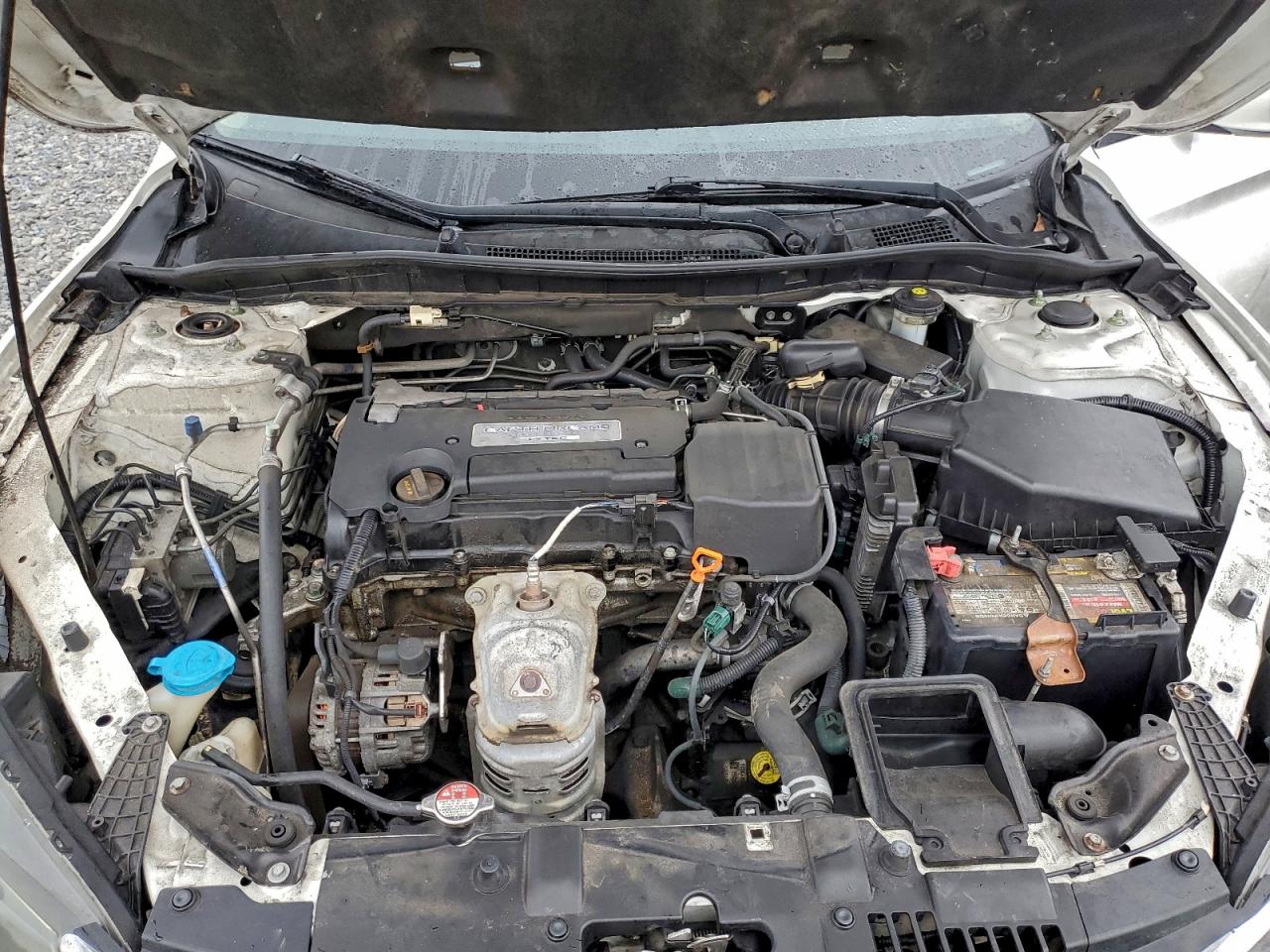 2015 HONDA ACCORD LX photo 11