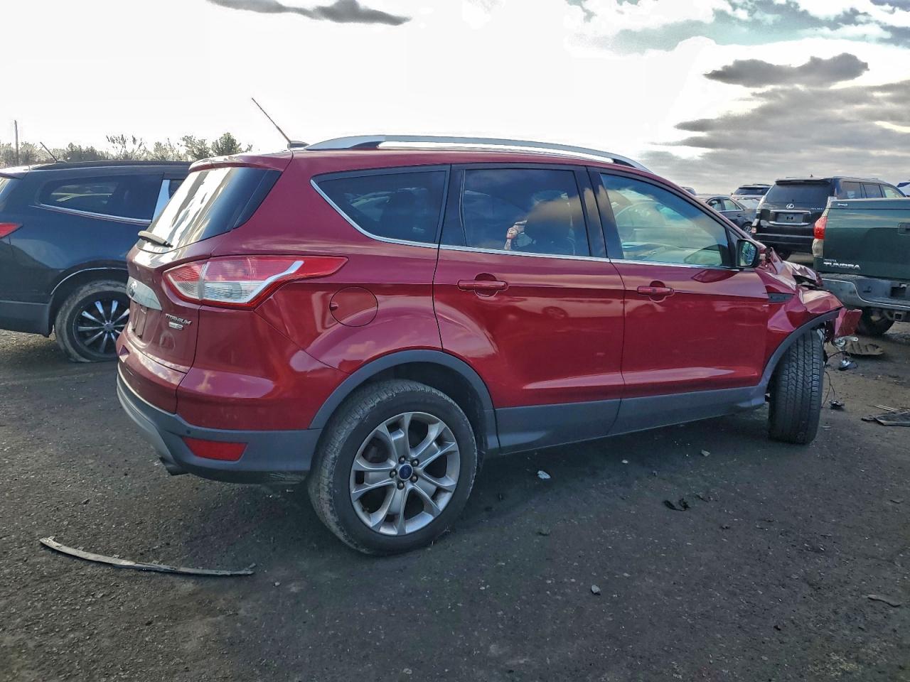 2015 FORD ESCAPE TITANIUM photo 3