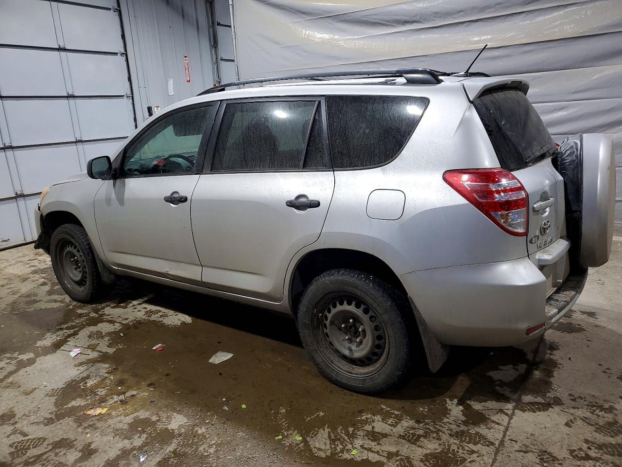 2012 TOYOTA RAV4 BASE photo 2
