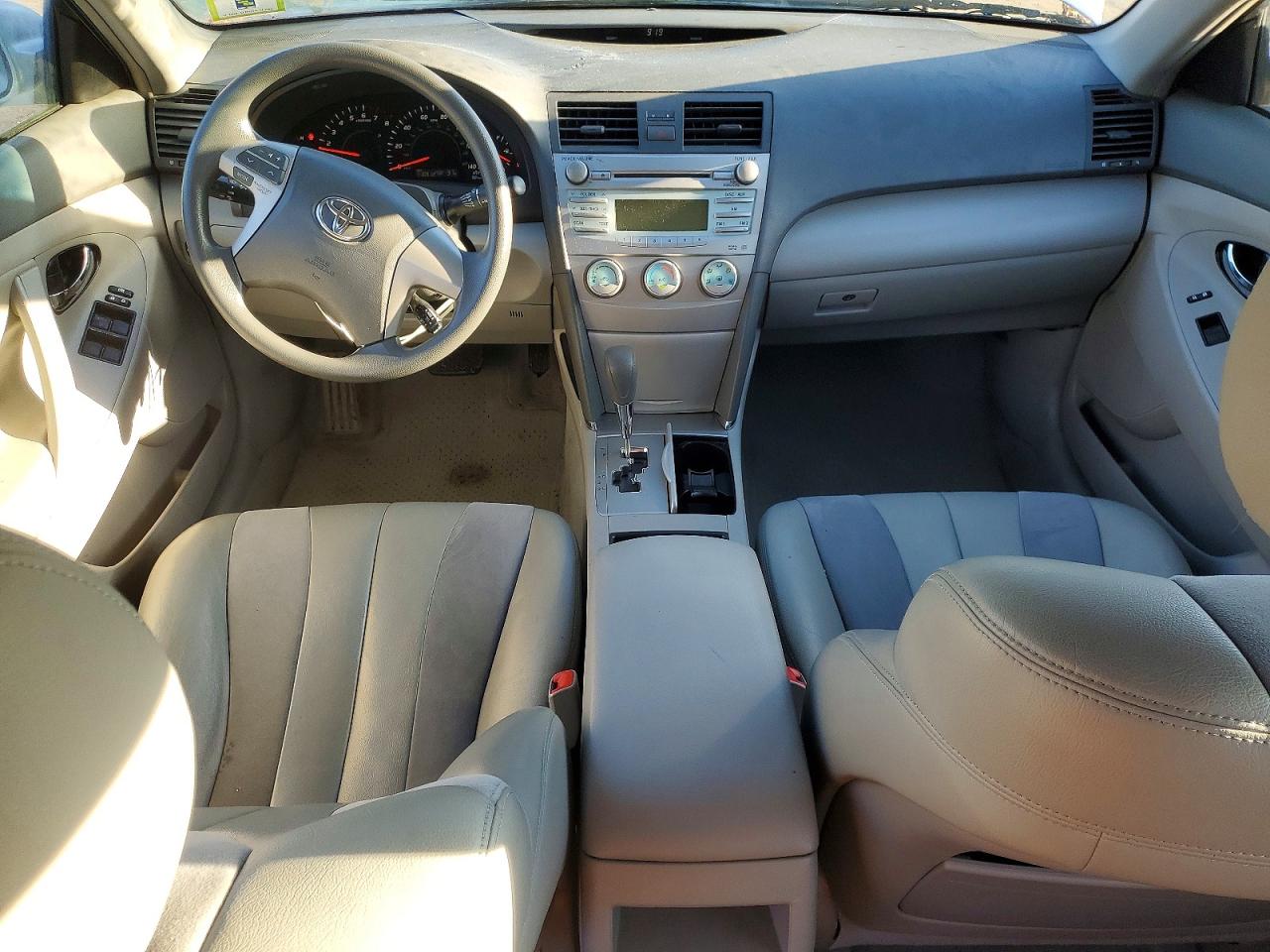 2009 TOYOTA CAMRY BASE photo 8