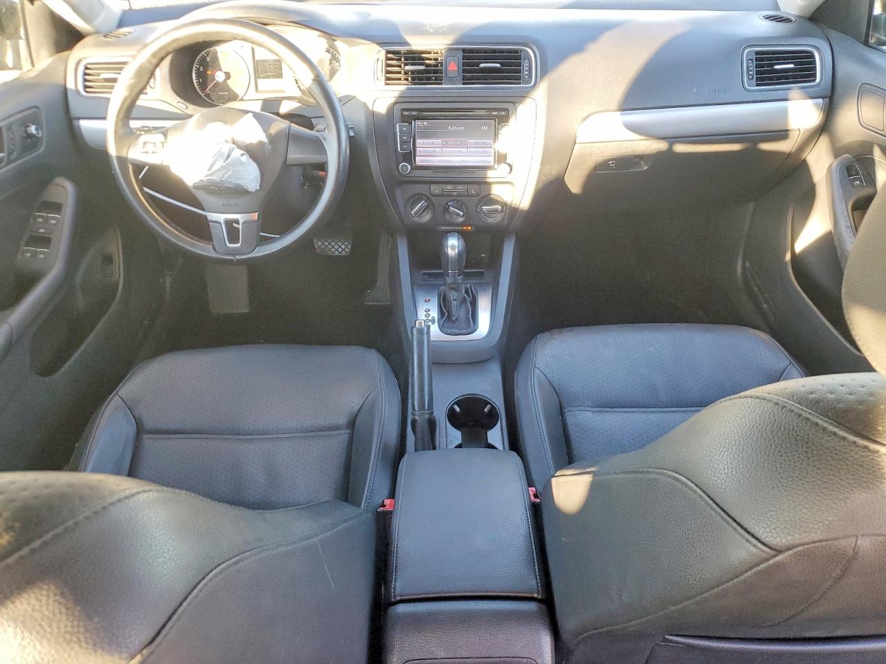2013 VOLKSWAGEN JETTA SE photo 8