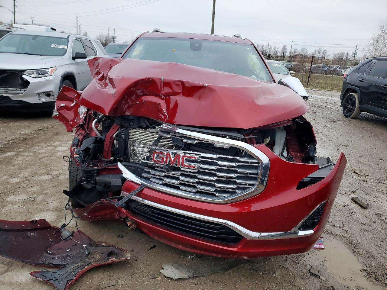 2019 GMC TERRAIN DENALI photo 5