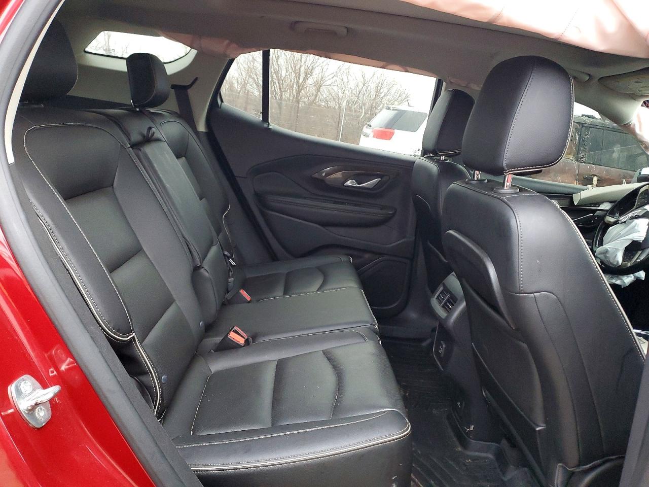 2019 GMC TERRAIN DENALI photo 11
