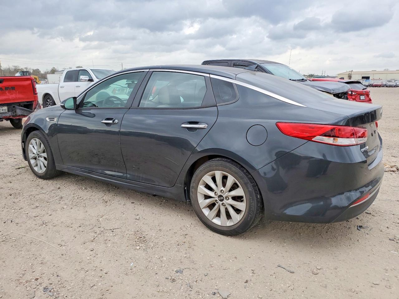 2016 KIA OPTIMA LX photo 2
