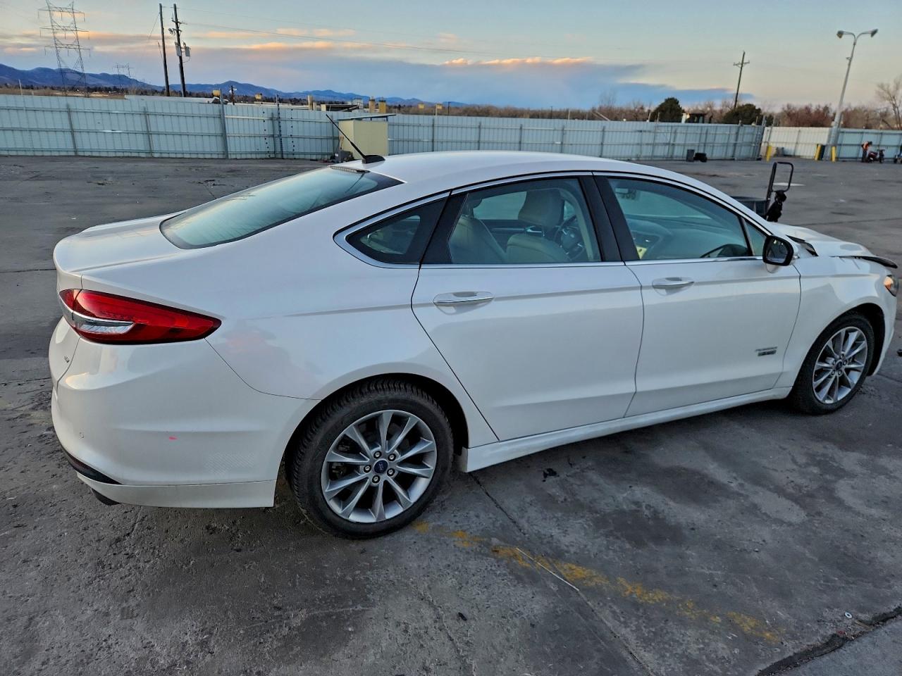 2018 FORD FUSION SE PHEV photo 3