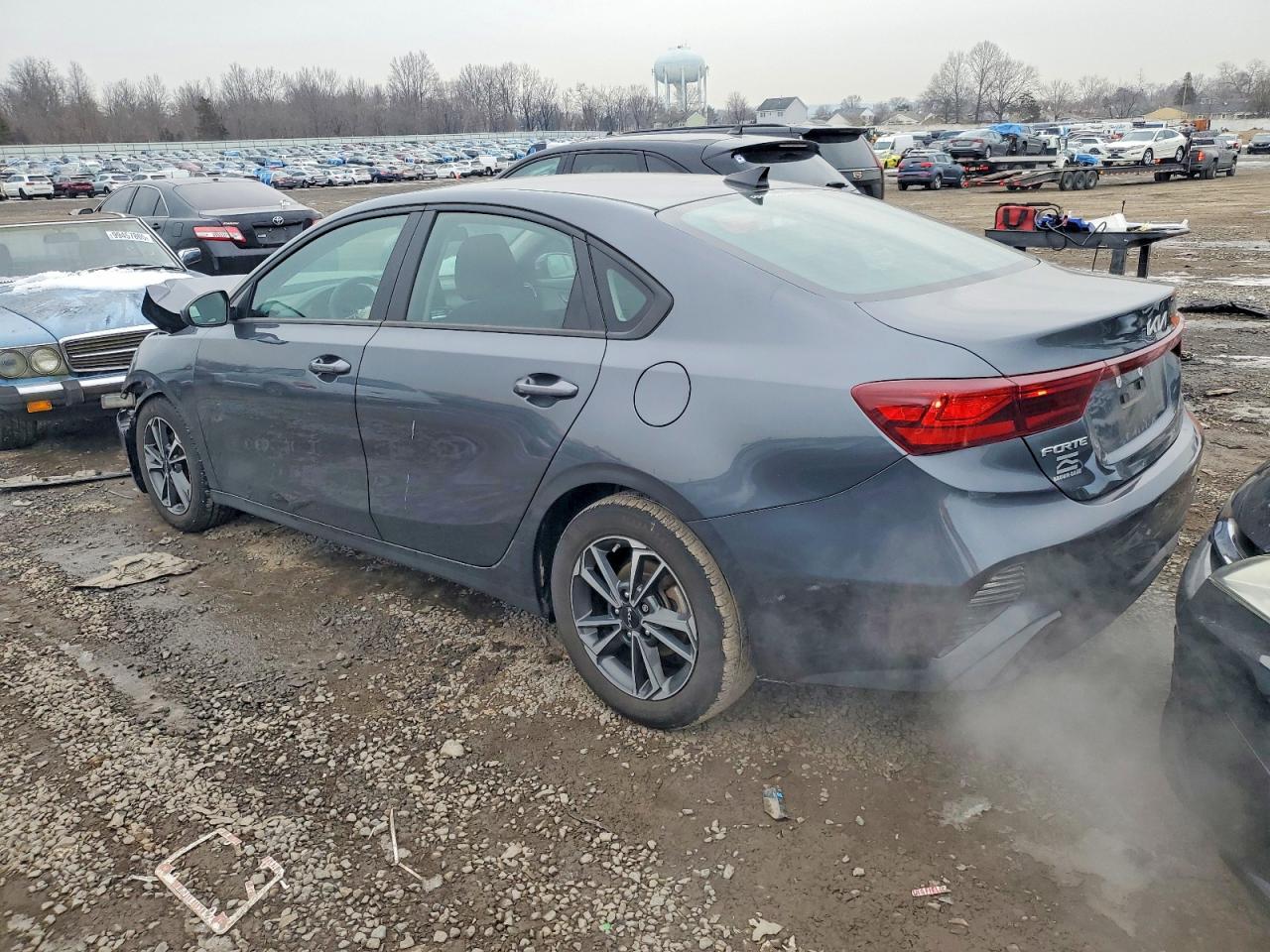 2024 KIA FORTE LX photo 2