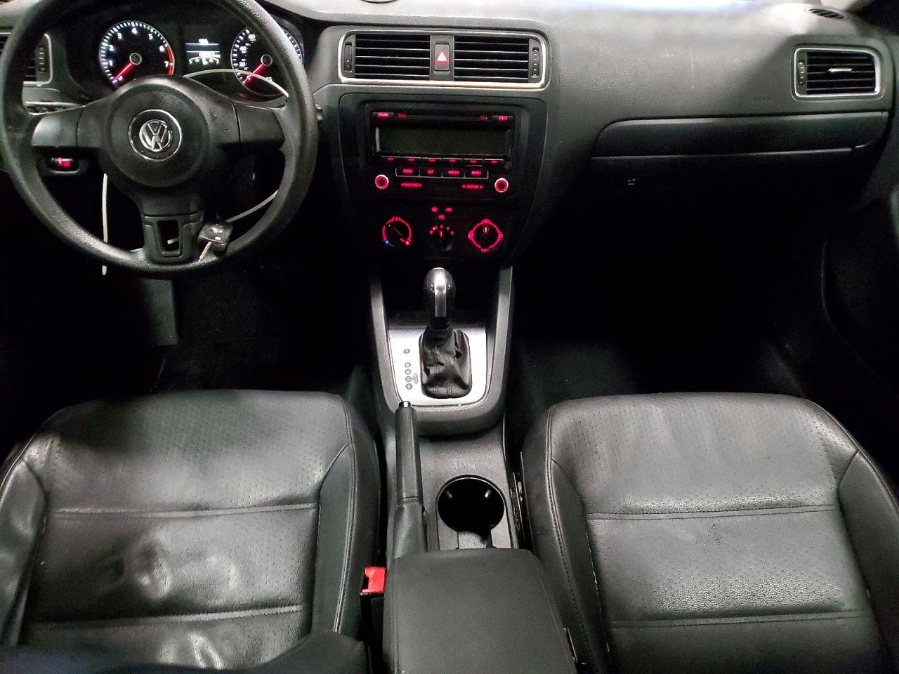 2014 VOLKSWAGEN JETTA SE photo 8