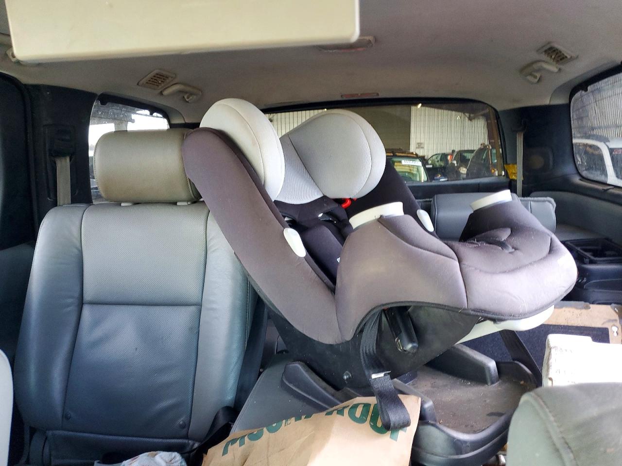 2011 TOYOTA SEQUOIA PLATINUM photo 10