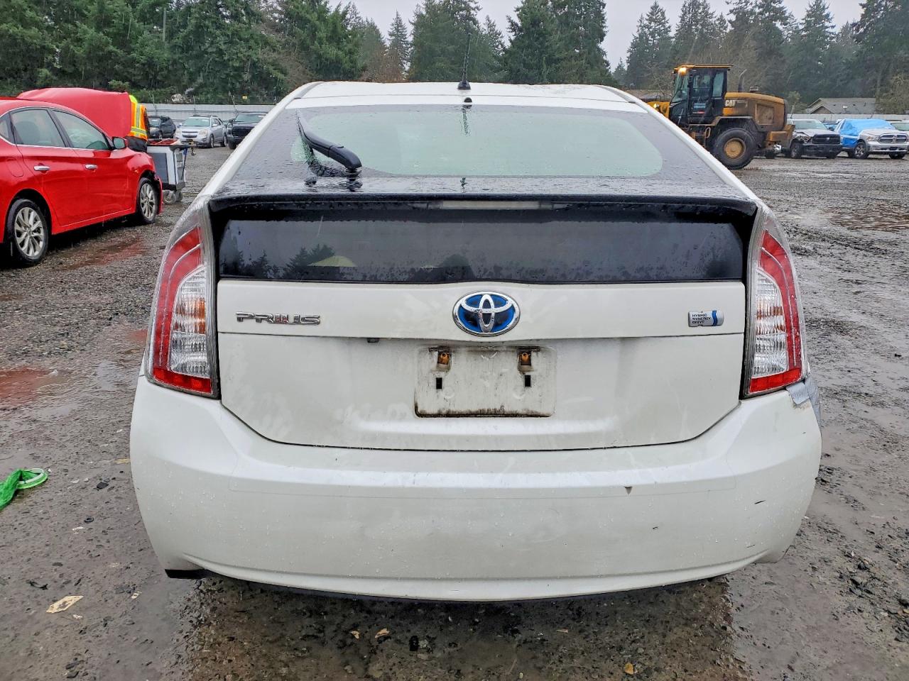 2015 TOYOTA PRIUS photo 6