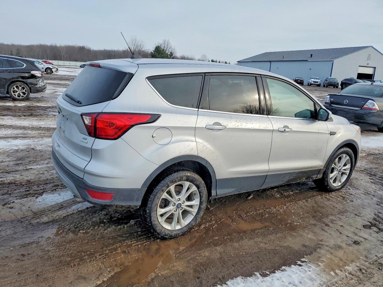 2019 FORD ESCAPE SE photo 3