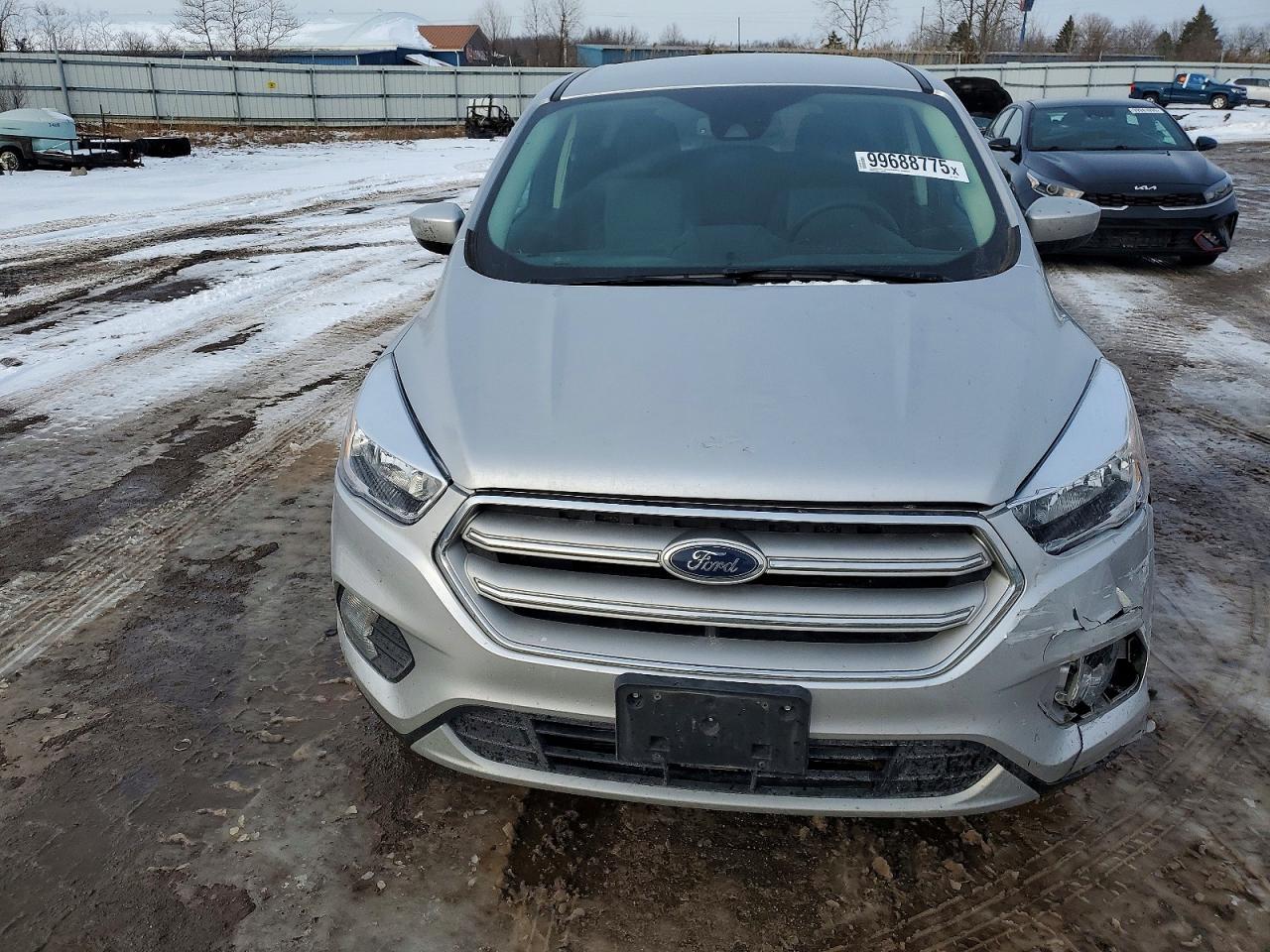2019 FORD ESCAPE SE photo 5