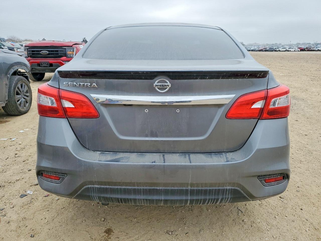 2018 NISSAN SENTRA S photo 11