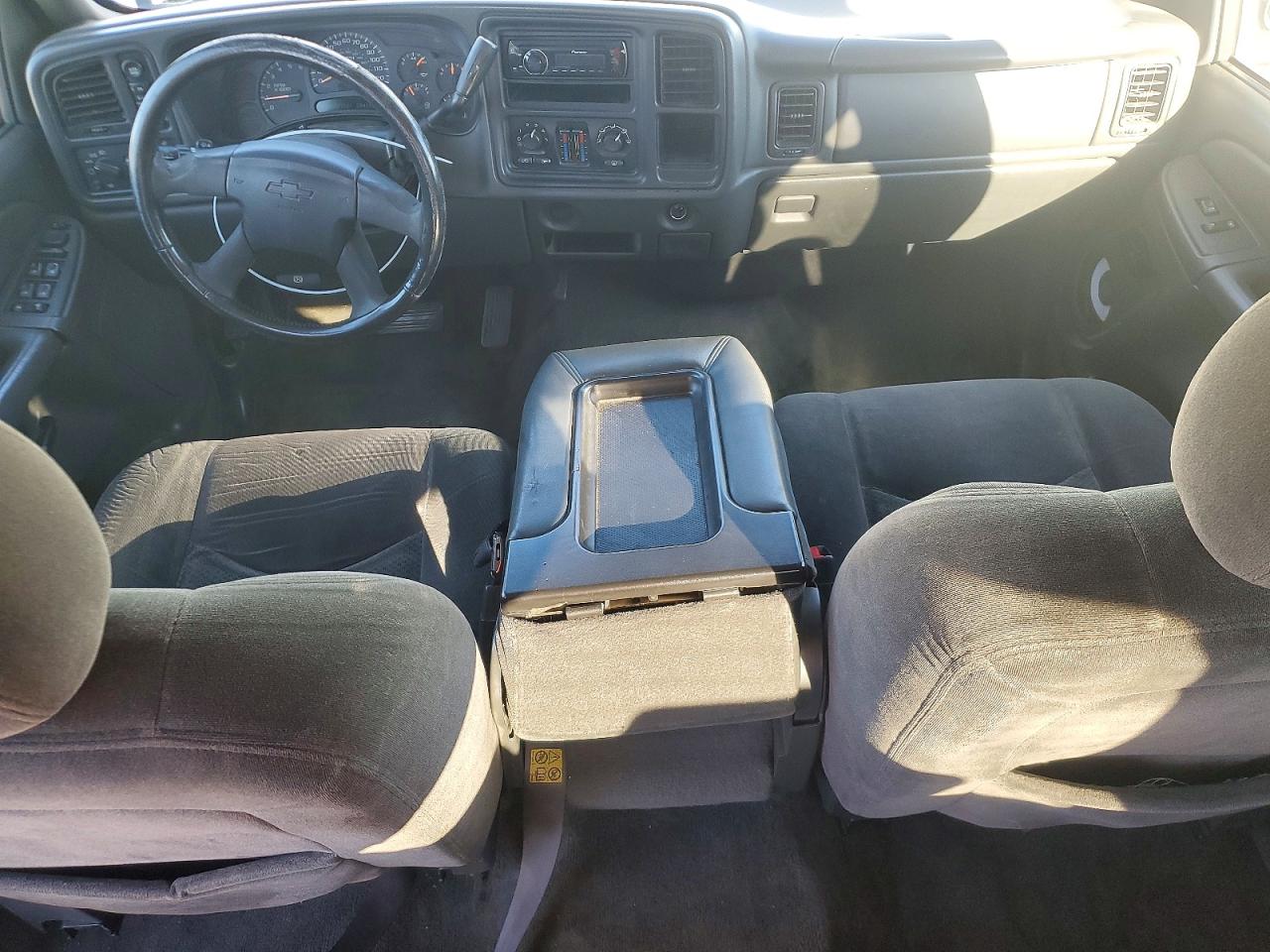 2005 CHEVROLET SILVERADO K1500 photo 8